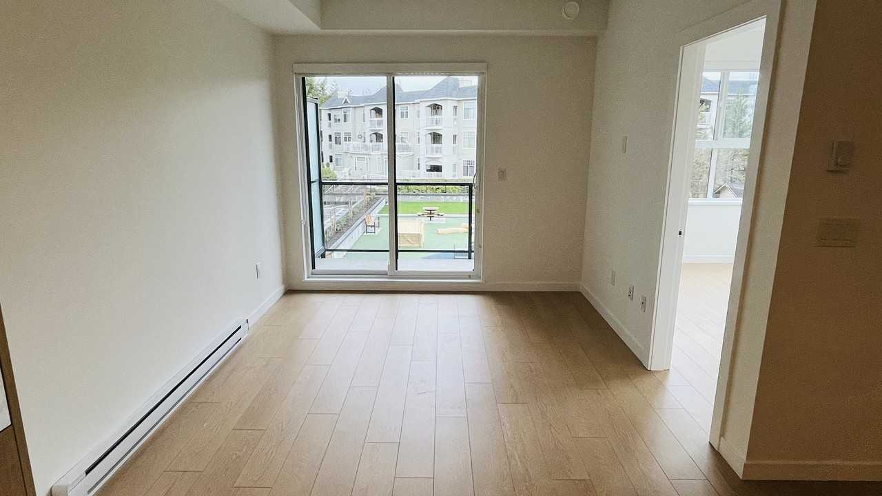 20965 Eastleigh Crescent #211 - Photo 6 of 12