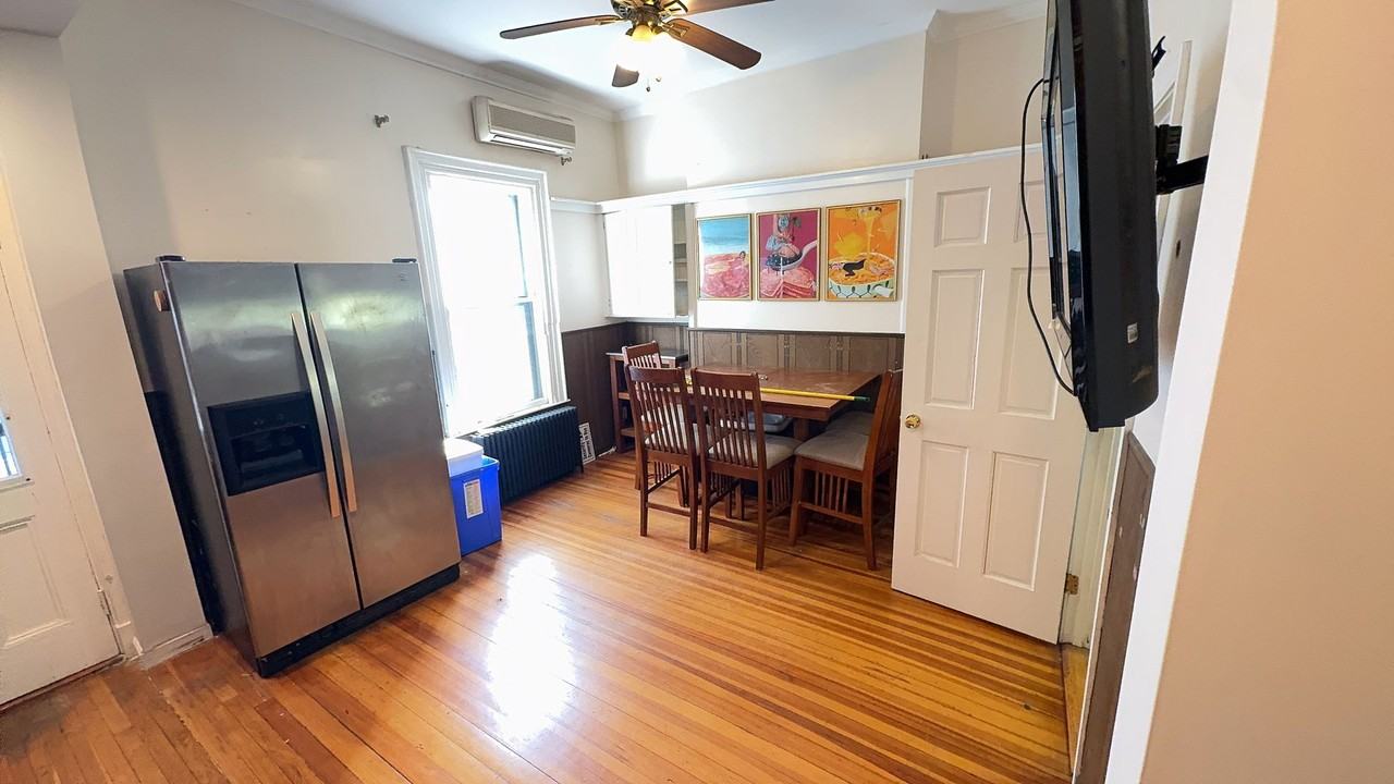 11 Worthington St - Photo 4 of 11