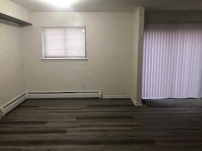 244 Oakville Ave #H - Photo 5 of 24