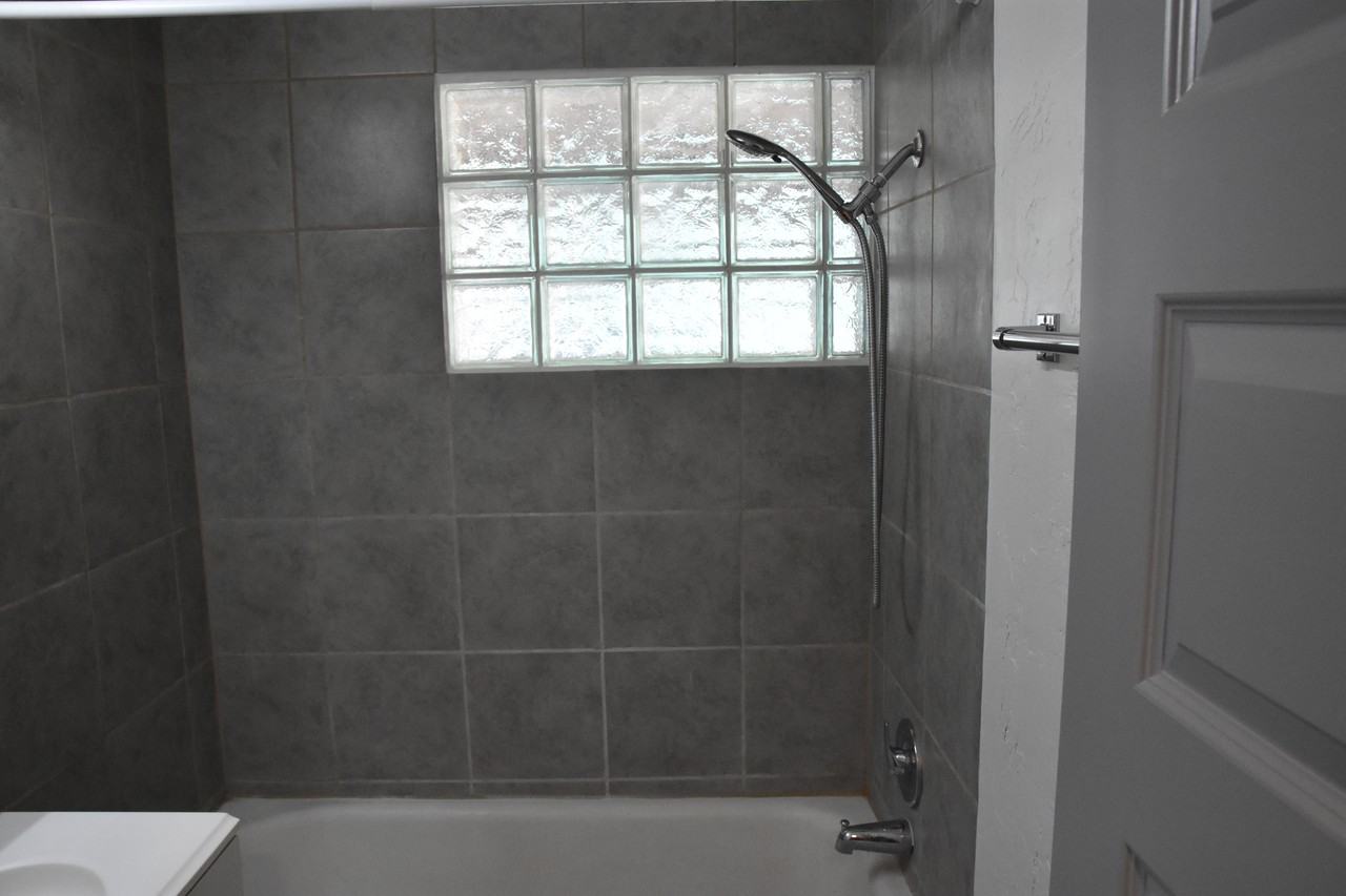 1514 West Palmer Drive #2 - Photo 3 of 24