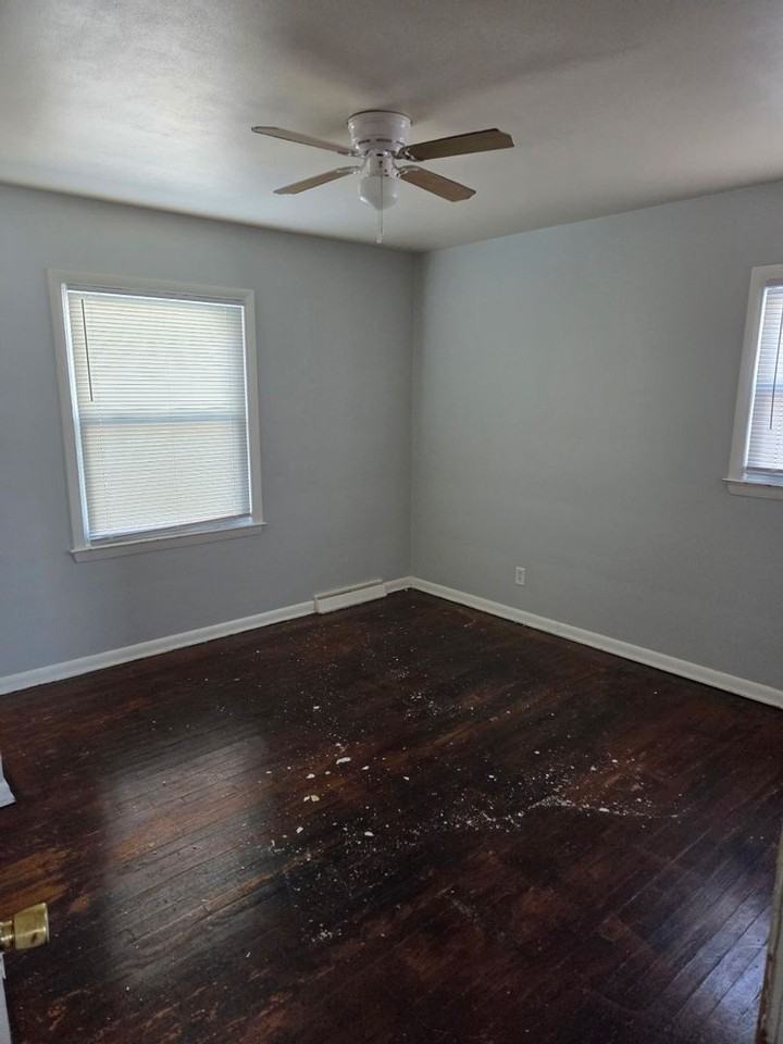 5054 North 58th Street - Photo 4 of 16