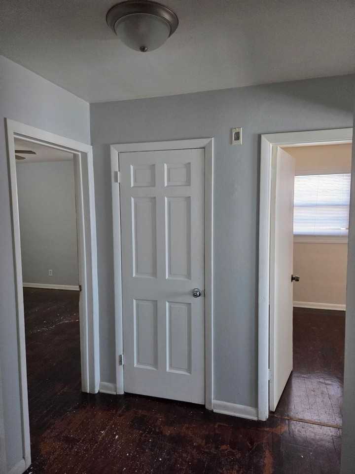 5054 North 58th Street - Photo 5 of 16