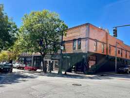 featured image of 602 South Elm Street