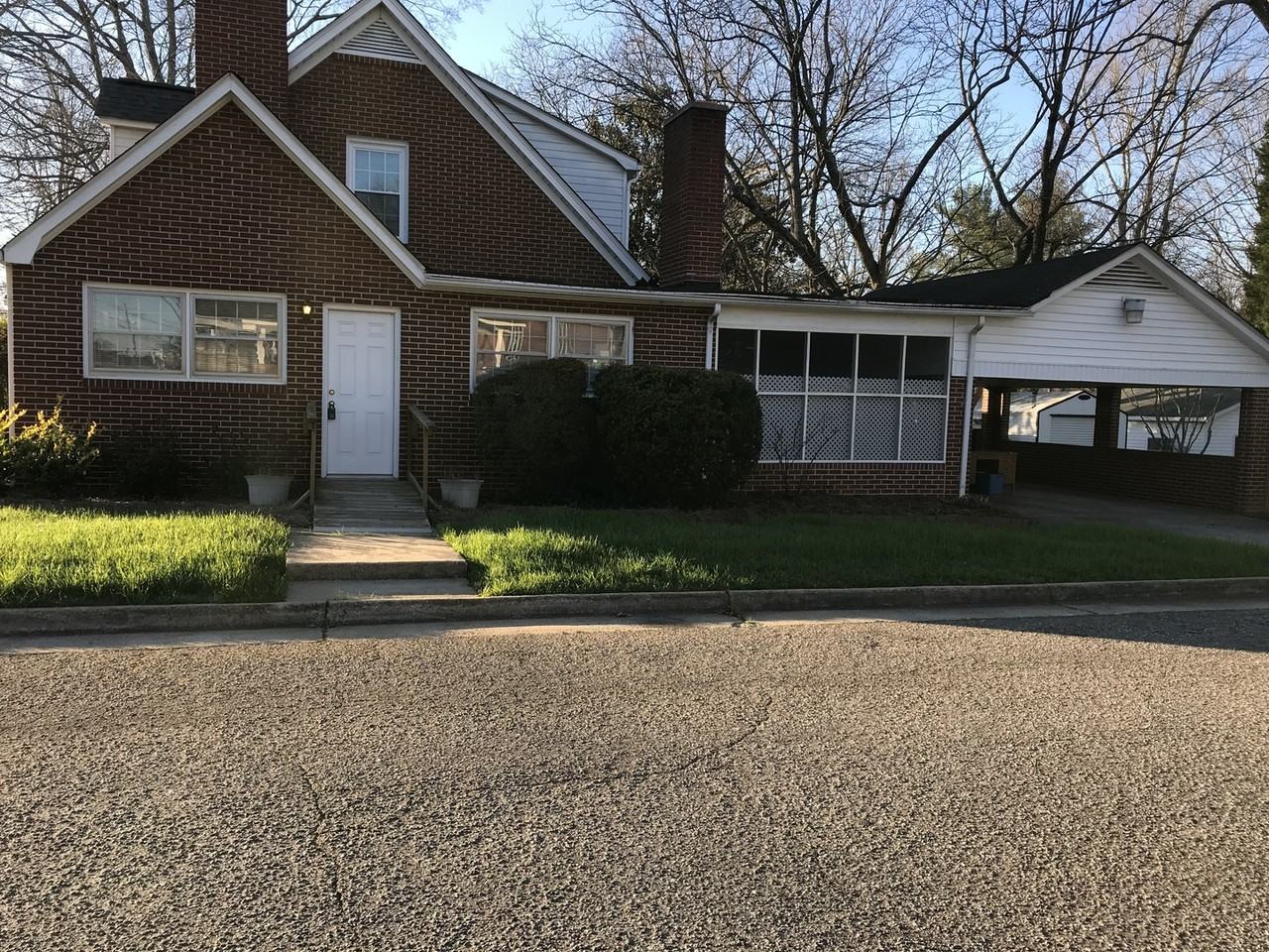 402 Patterson Street - Photo 2 of 20