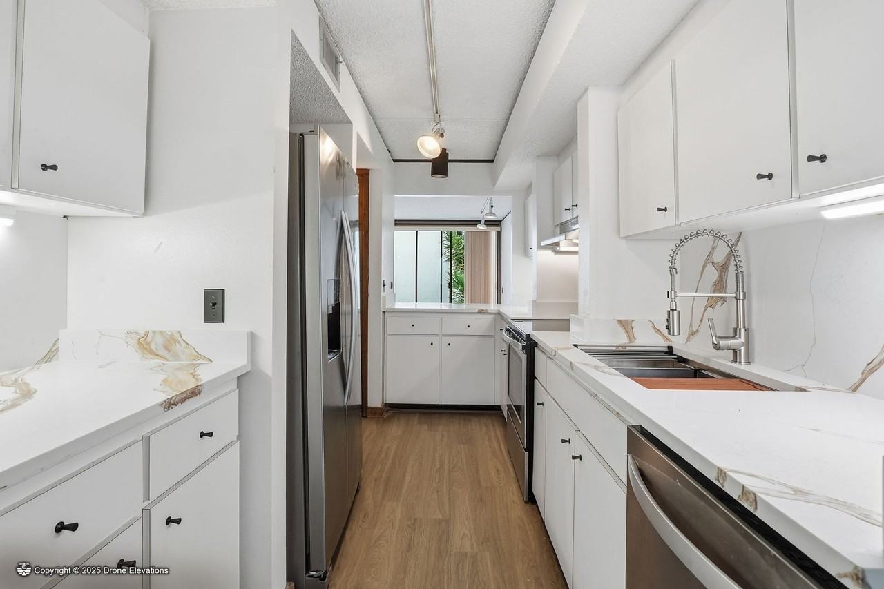 511 Avenue B Northwest - Photo 3 of 45