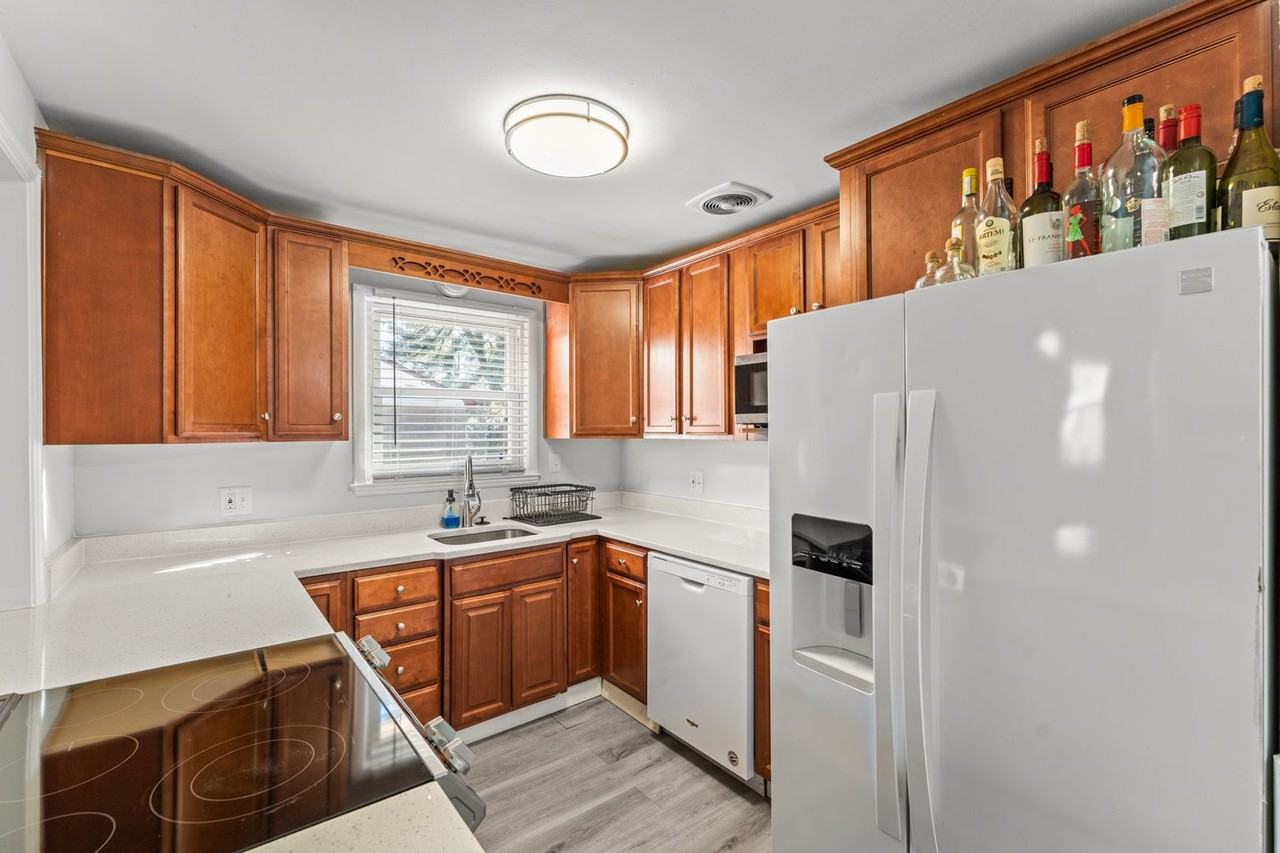 2629 Gilmerton Road - Photo 2 of 24