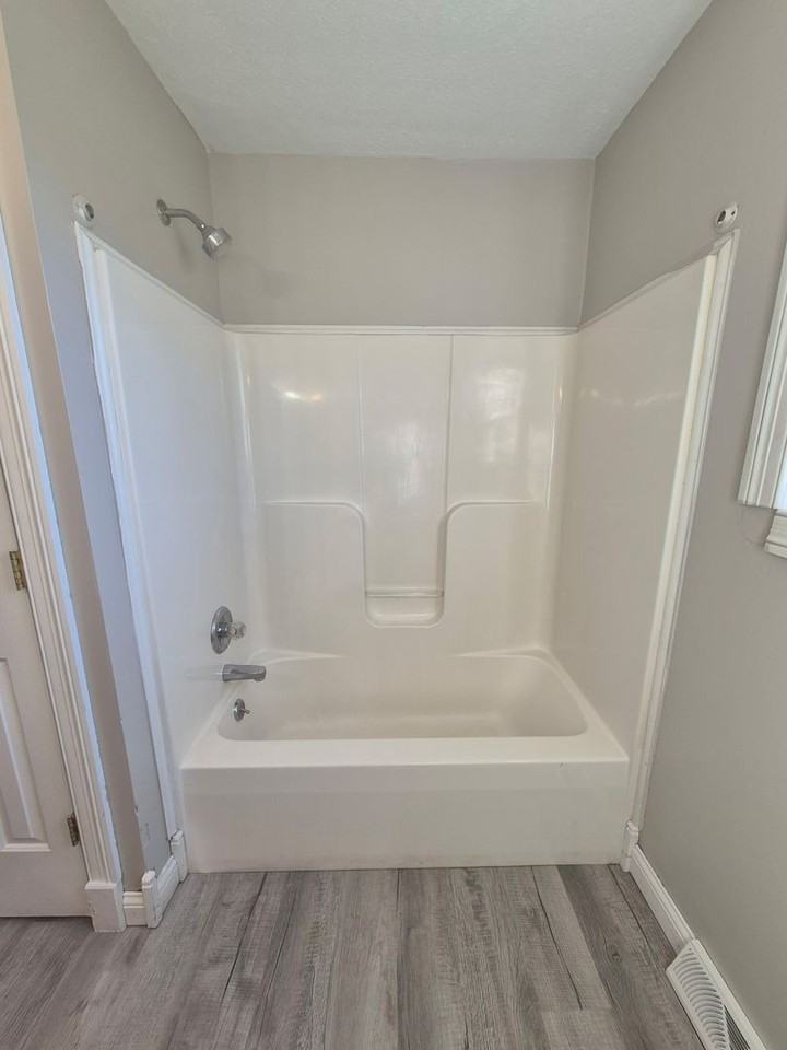 102 Woebegona Way - Photo 6 of 17