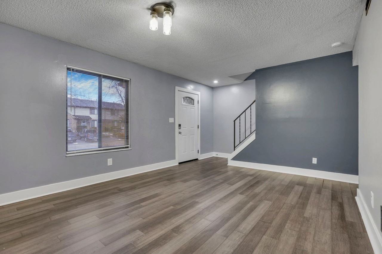 4762 Ransey Court - Photo 6 of 26