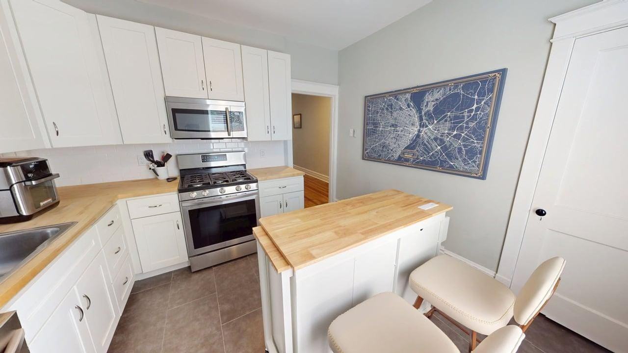 2309 Thurman Avenue - Photo 2 of 18