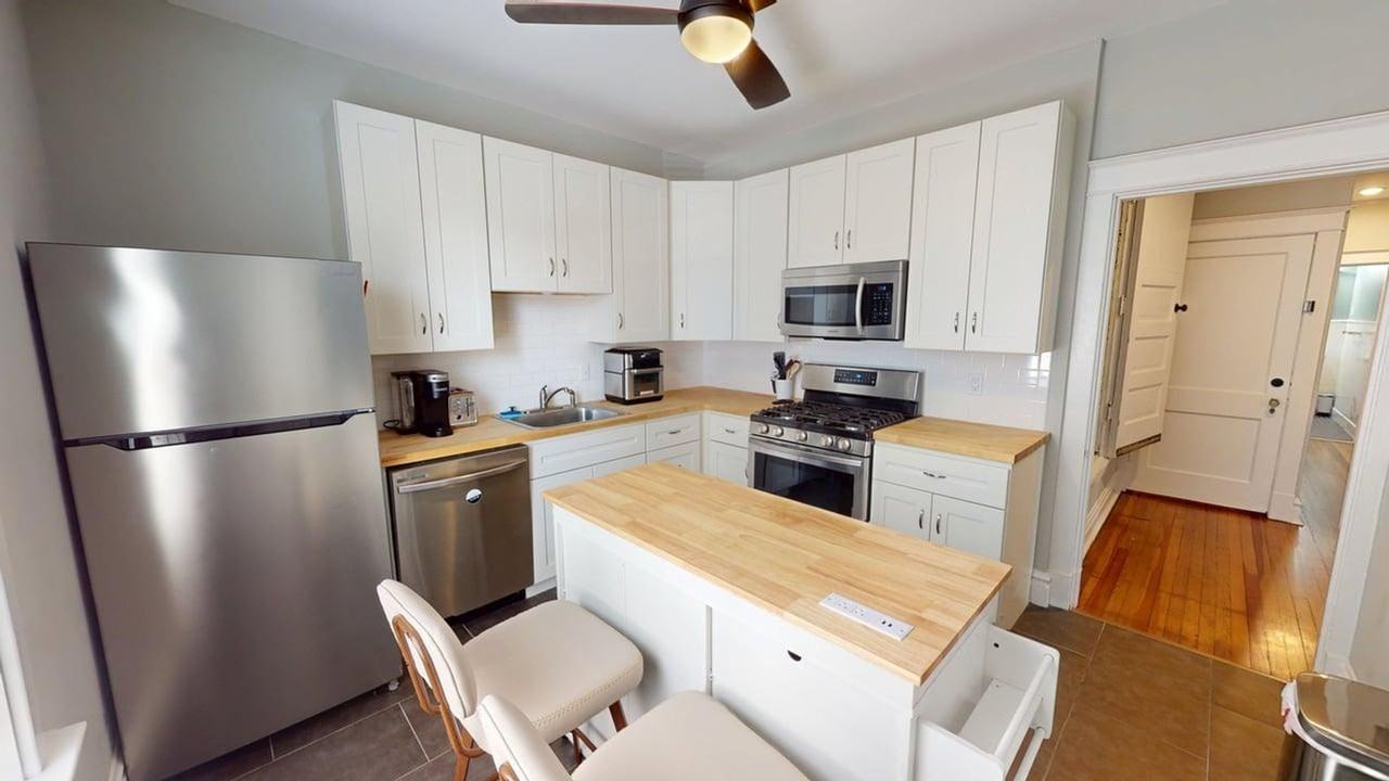 2309 Thurman Avenue - Photo 4 of 18