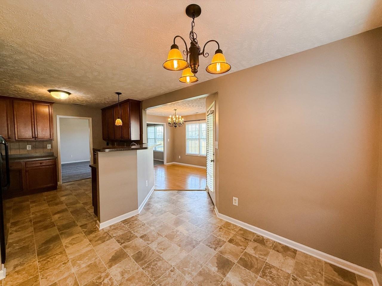 1904 Yellowbrick Rd - Photo 7 of 26