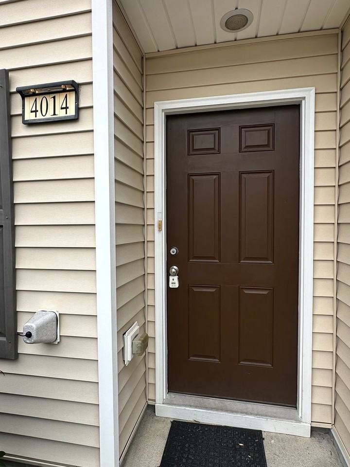 4014 Tresco Crossing - Photo 5 of 26