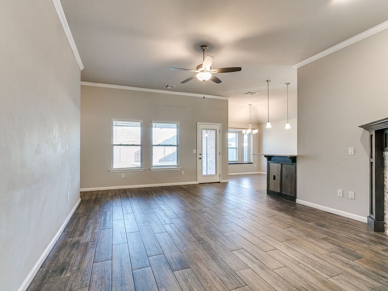 4209 Nw 154th St - Photo 3 of 24