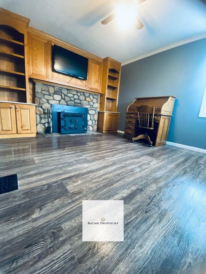 16089 Highway 101 South - Photo 3 of 9