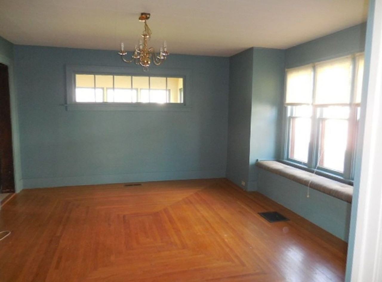 120 West 10th Street - Photo 7 of 13