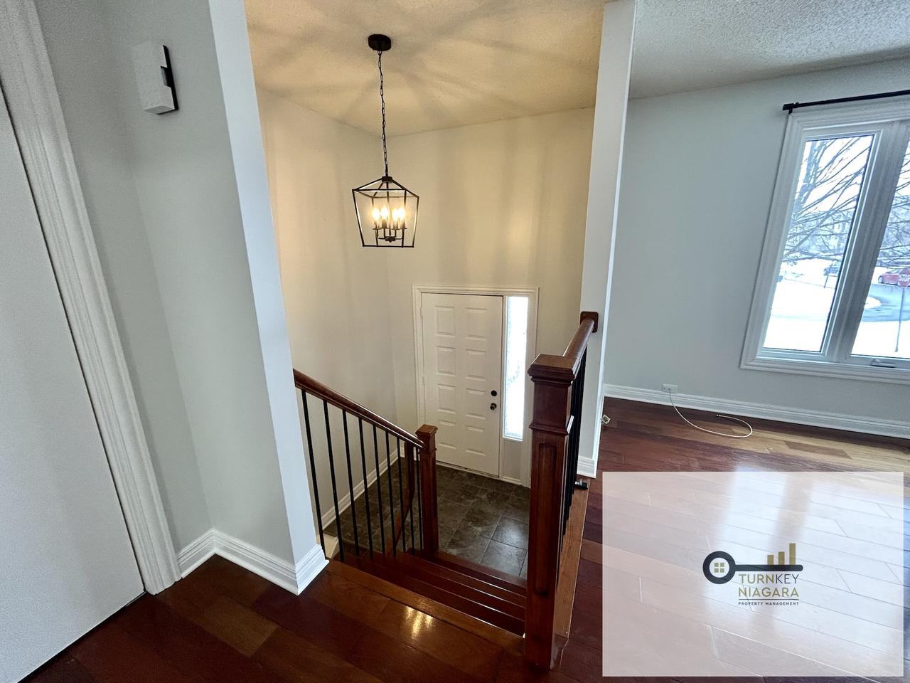 2 Cornwell Circle #Main - Photo 4 of 20