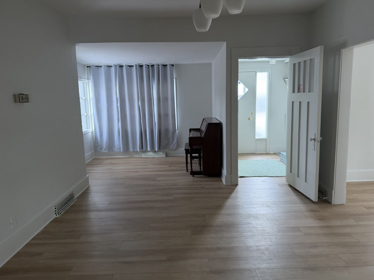 410 Leslie Ave #1 - Photo 7 of 8