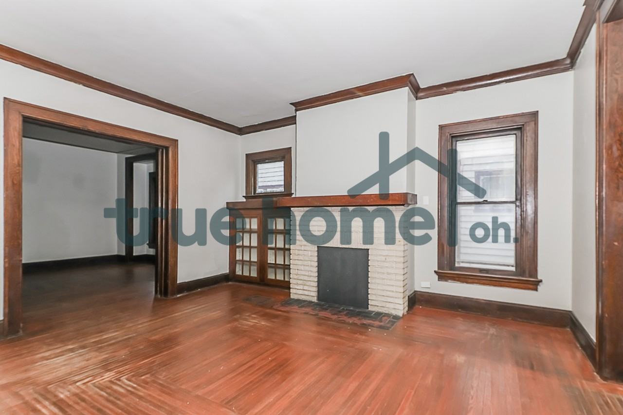 1249 Everett Drive #1 - Photo 3 of 15