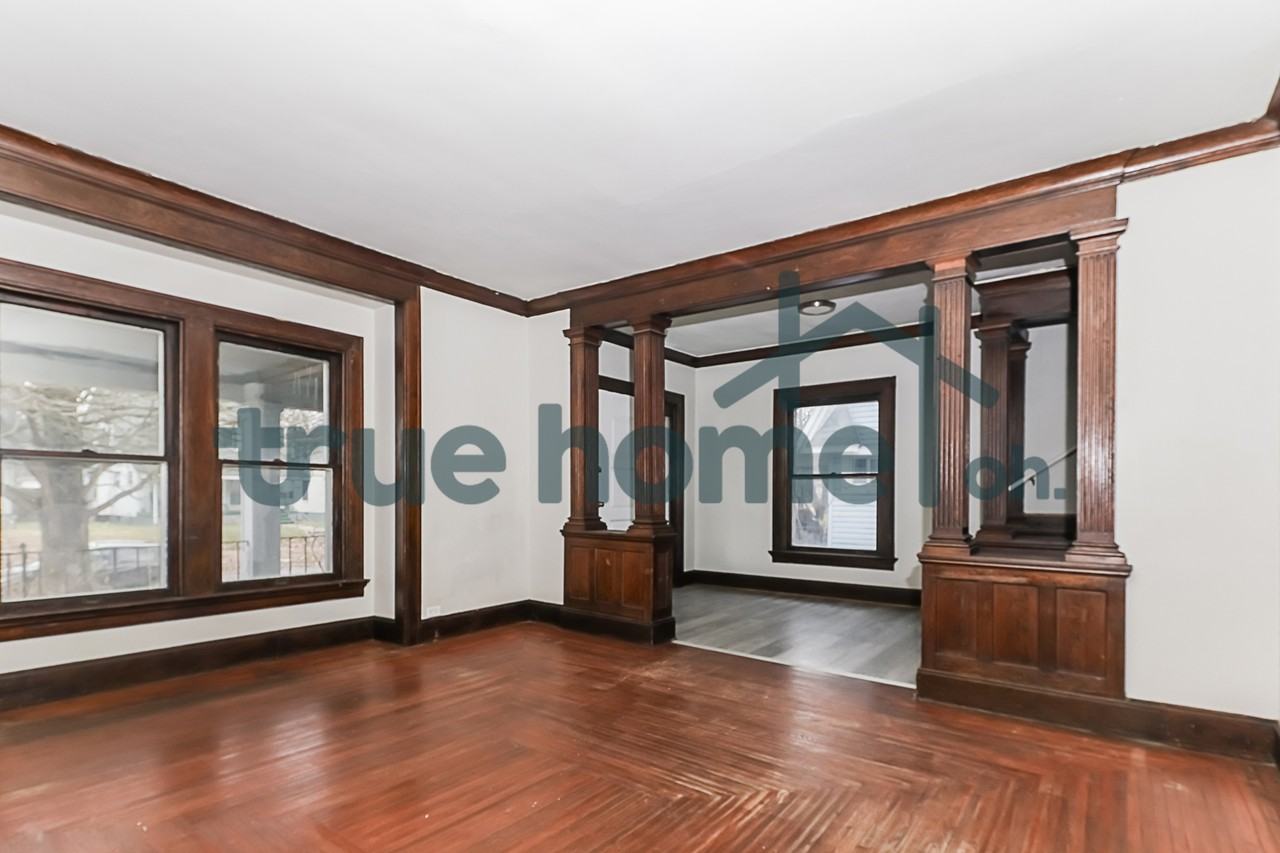 1249 Everett Drive #1 - Photo 4 of 15