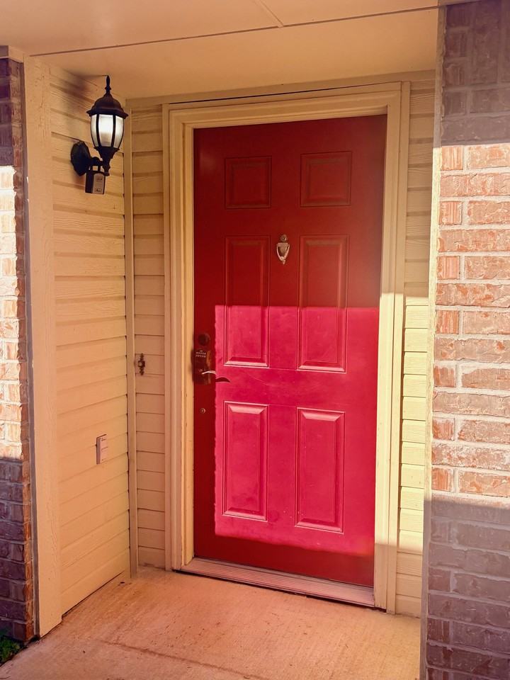 806 Beaumont Court #1 - Photo 4 of 24