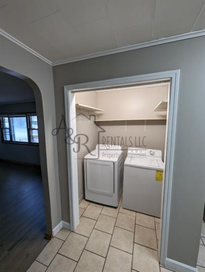 403 E 21st St #1 - Photo 2 of 11