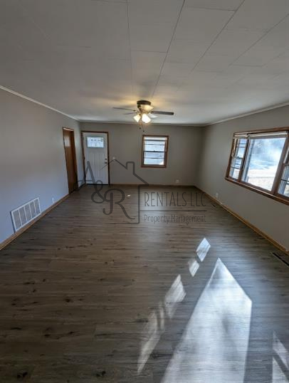 403 E 21st St #1 - Photo 7 of 11