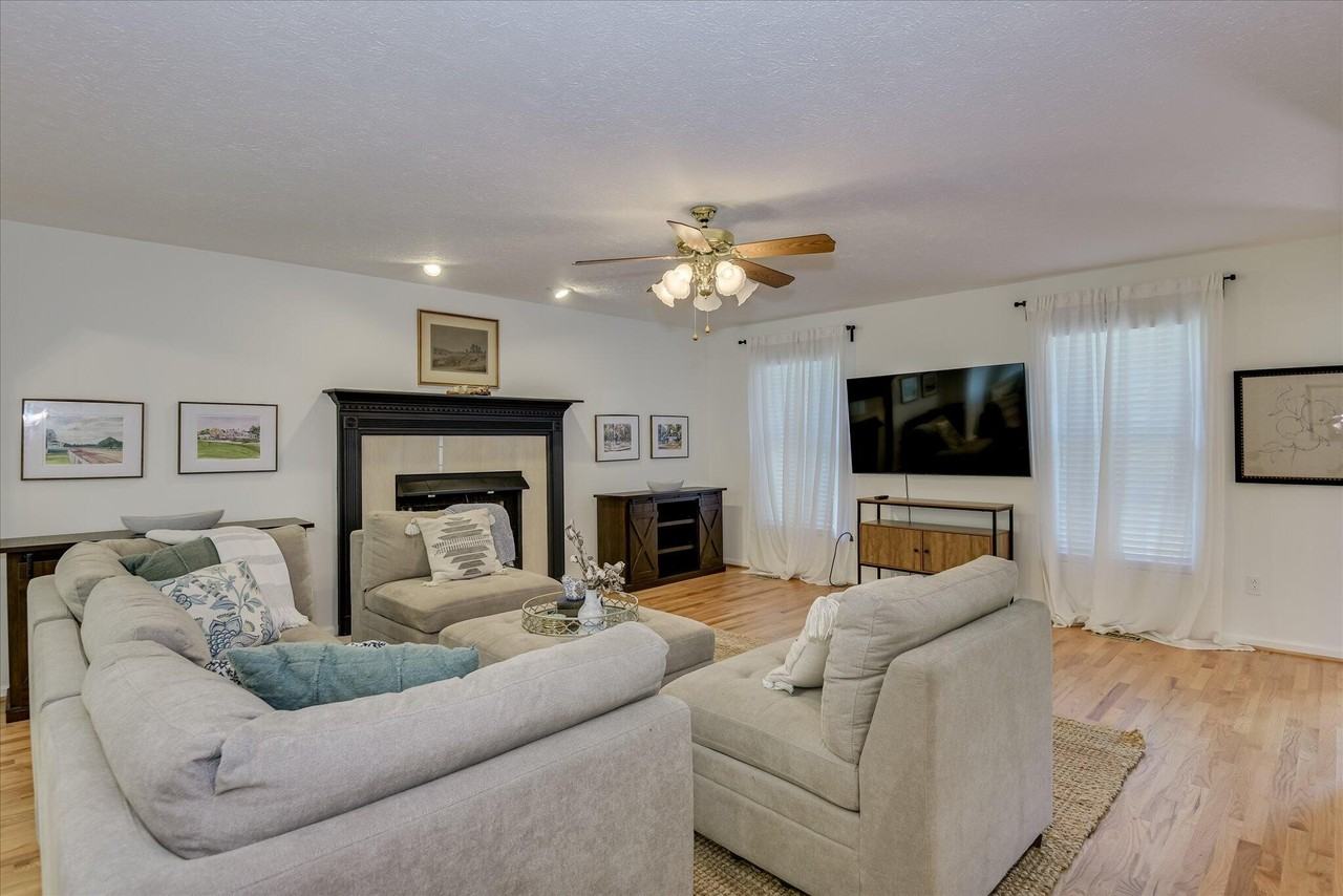 869 Hickory Ridge Road - Photo 7 of 43