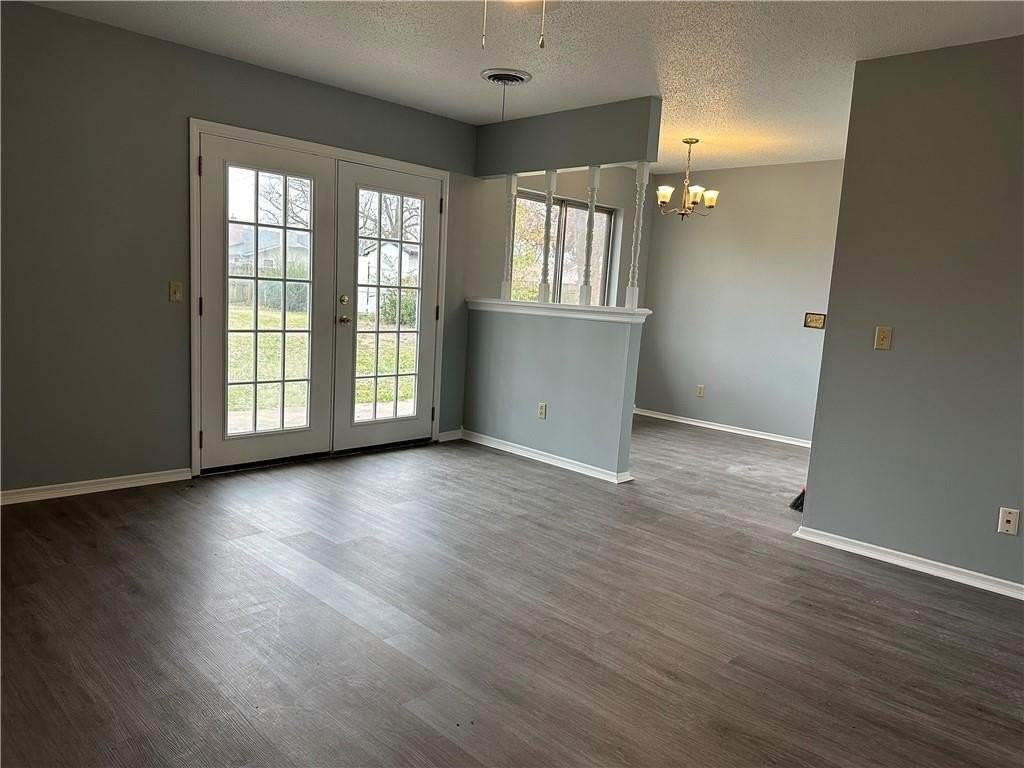 2011 Ina Avenue - Photo 7 of 14