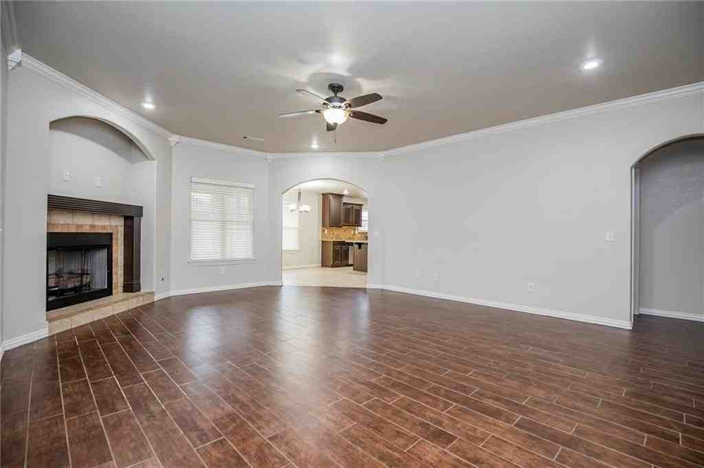 6105 South 38th Street - Photo 7 of 20