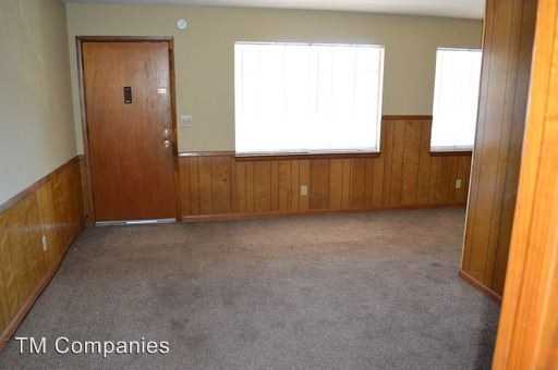 1805 Polly Reed Court - Photo 2 of 16