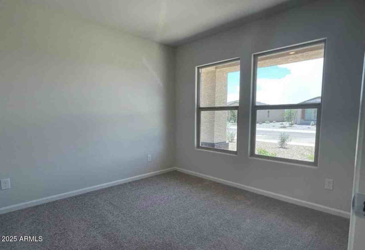 251 South Picacho Heights Road - Photo 5 of 19