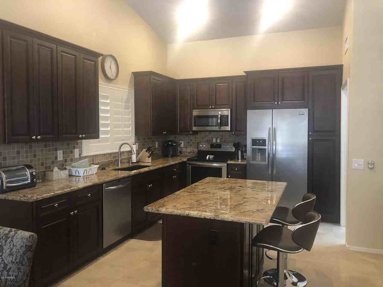 3923 North 151st Avenue - Photo 2 of 23