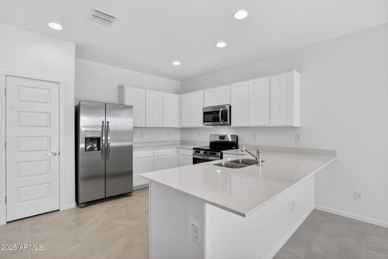 12509 East Verbina Lane - Photo 2 of 31