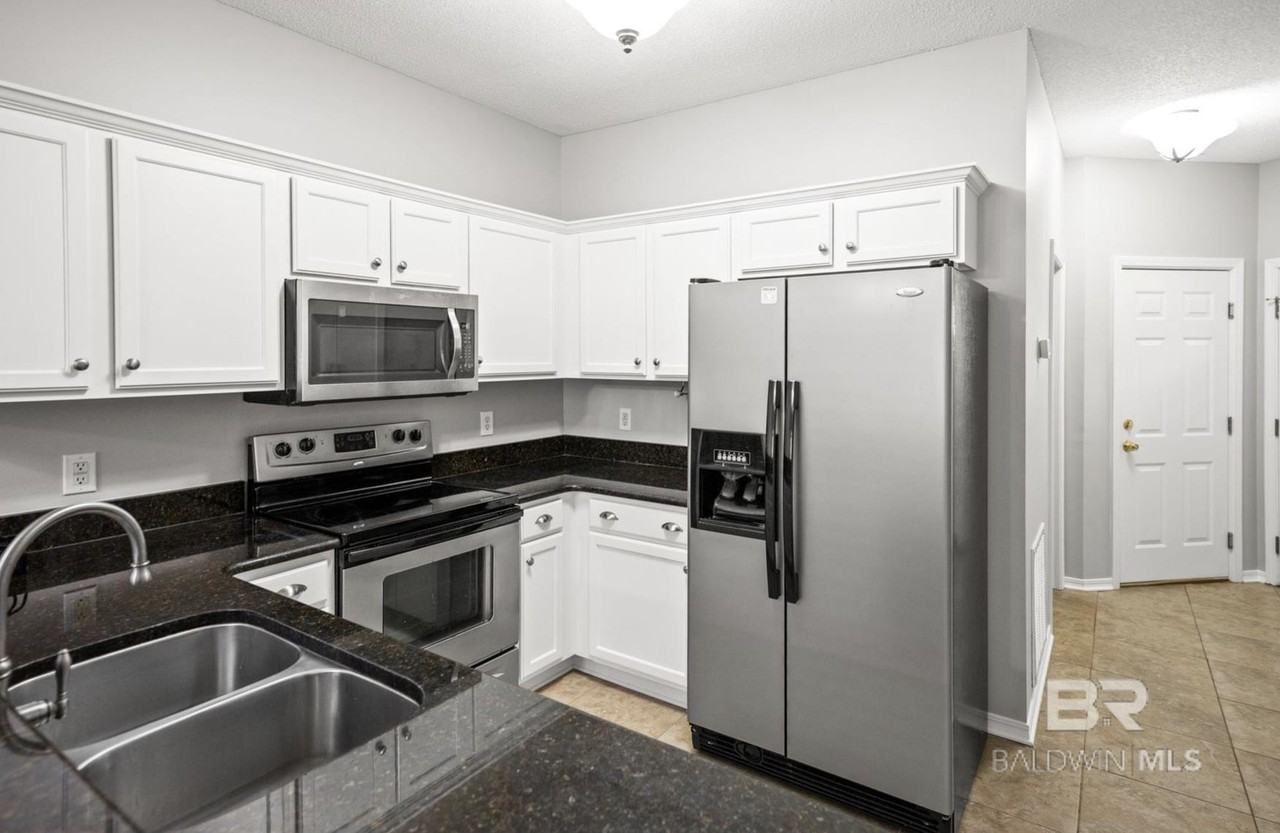 2651 South Juniper Street #604 - Photo 6 of 23