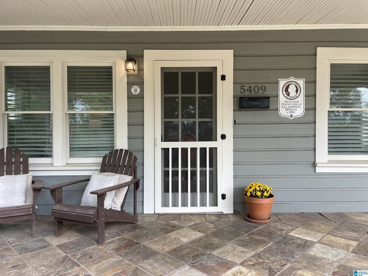 5409 5th Court South - Photo 2 of 8