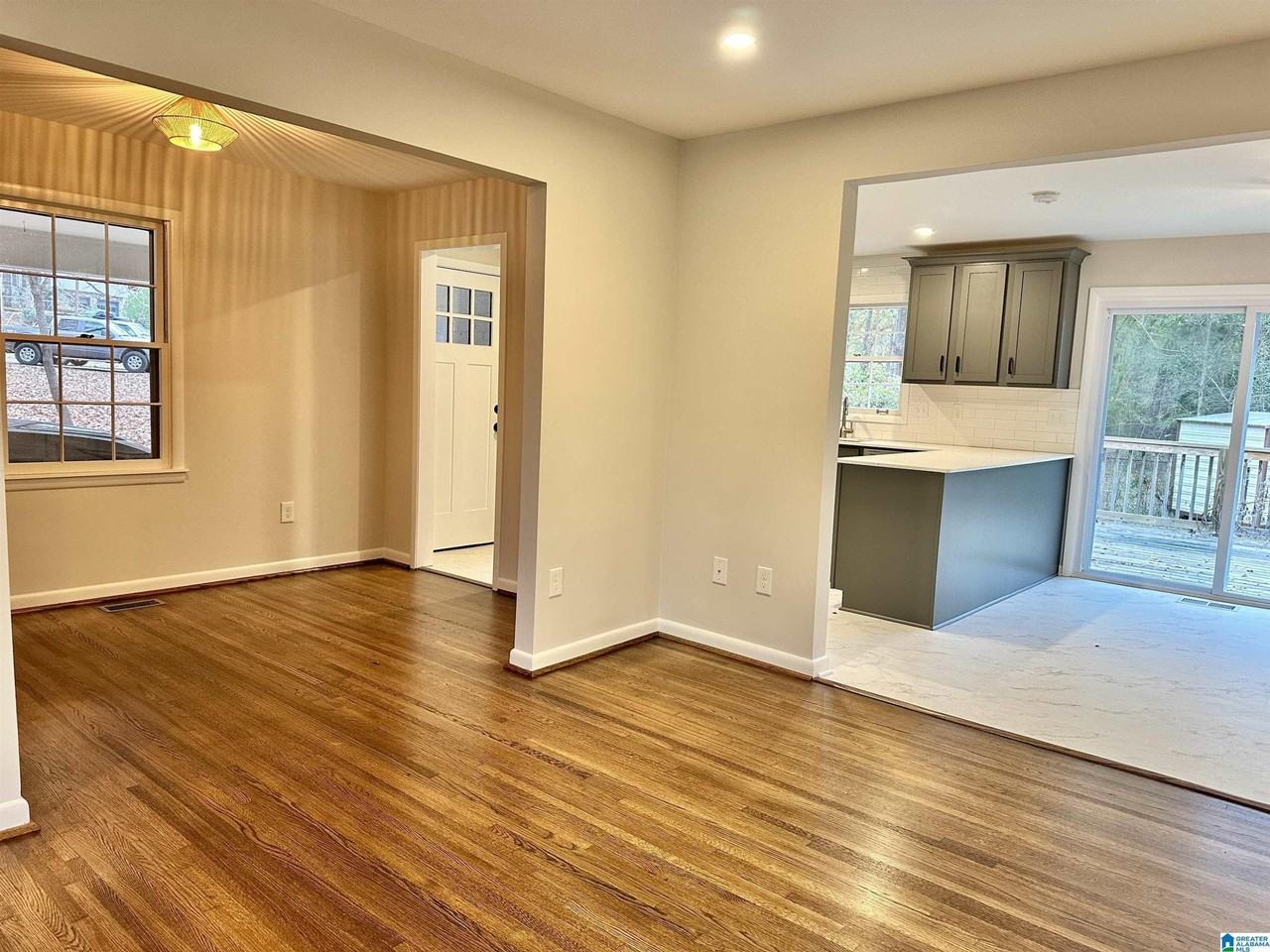 231 Hillwood Lane - Photo 3 of 23