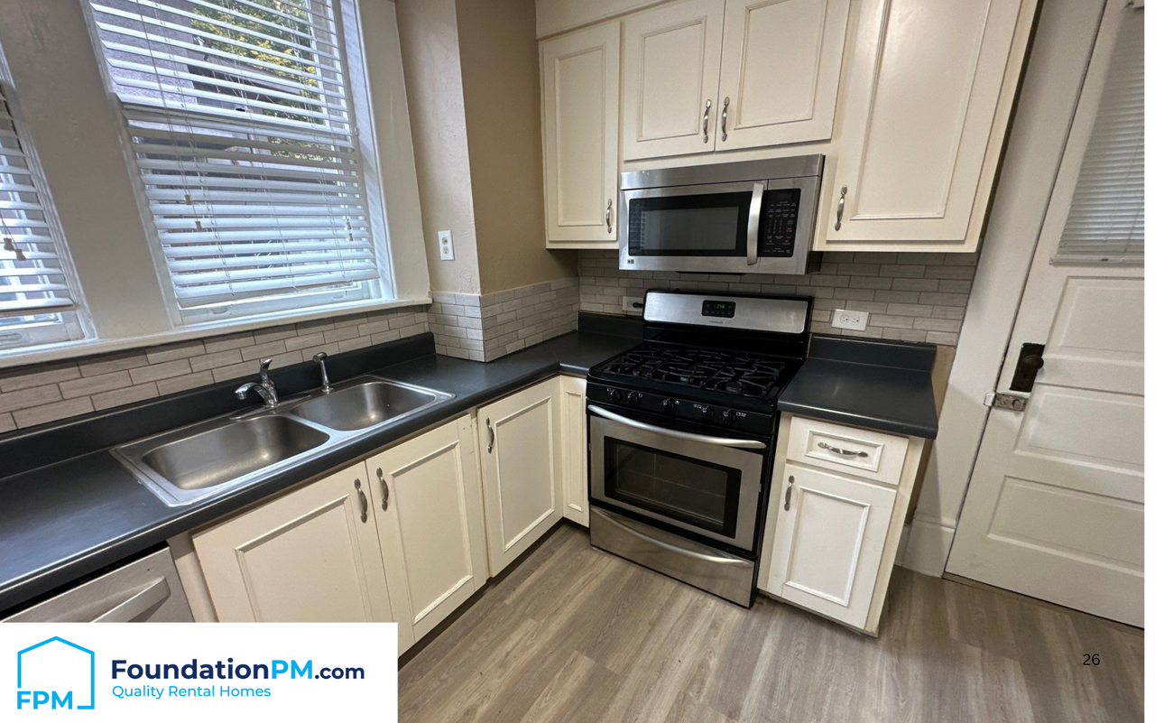 390 North Avalon Street #1 - Photo 4 of 25