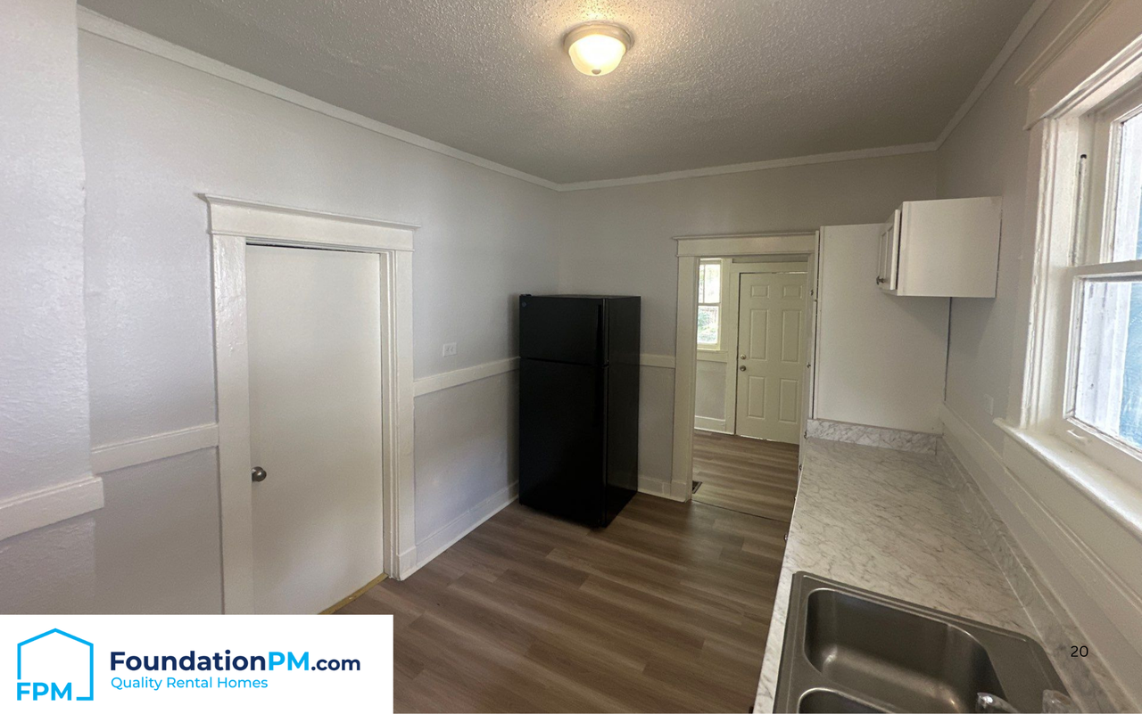 2092 East Mclemore Avenue #1 - Photo 4 of 14