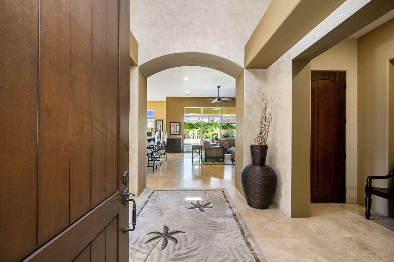 56222 Village Dr - Photo 7 of 50