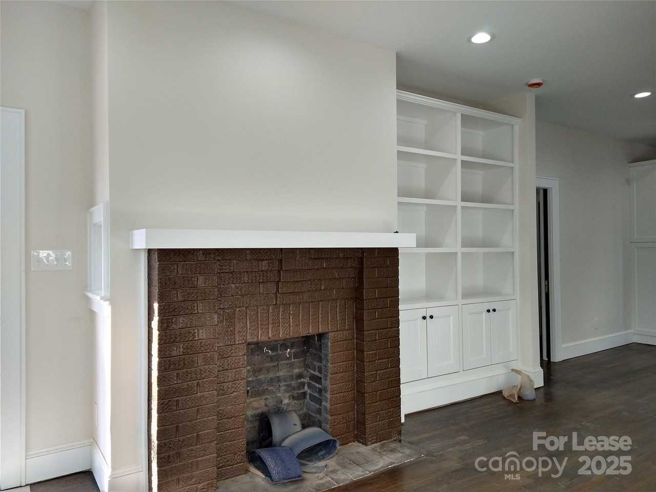 1915 Hamorton Pl - Photo 3 of 23