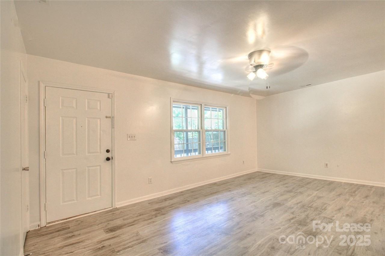 614 Teresa Circle - Photo 6 of 26