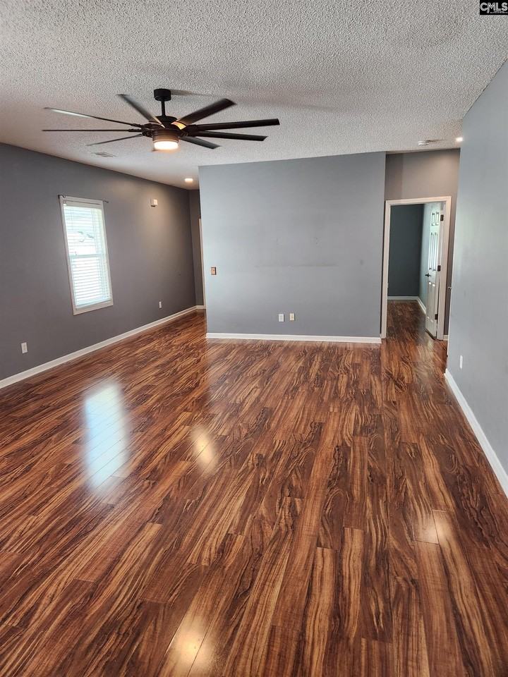 1 Willow Hurst Court - Photo 3 of 17