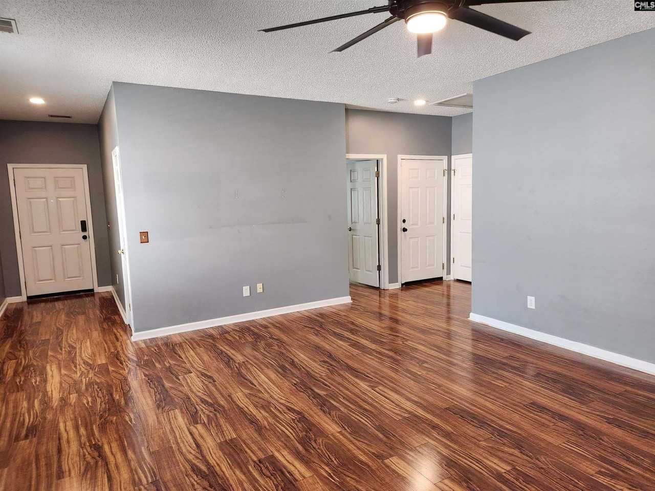 1 Willow Hurst Court - Photo 4 of 17