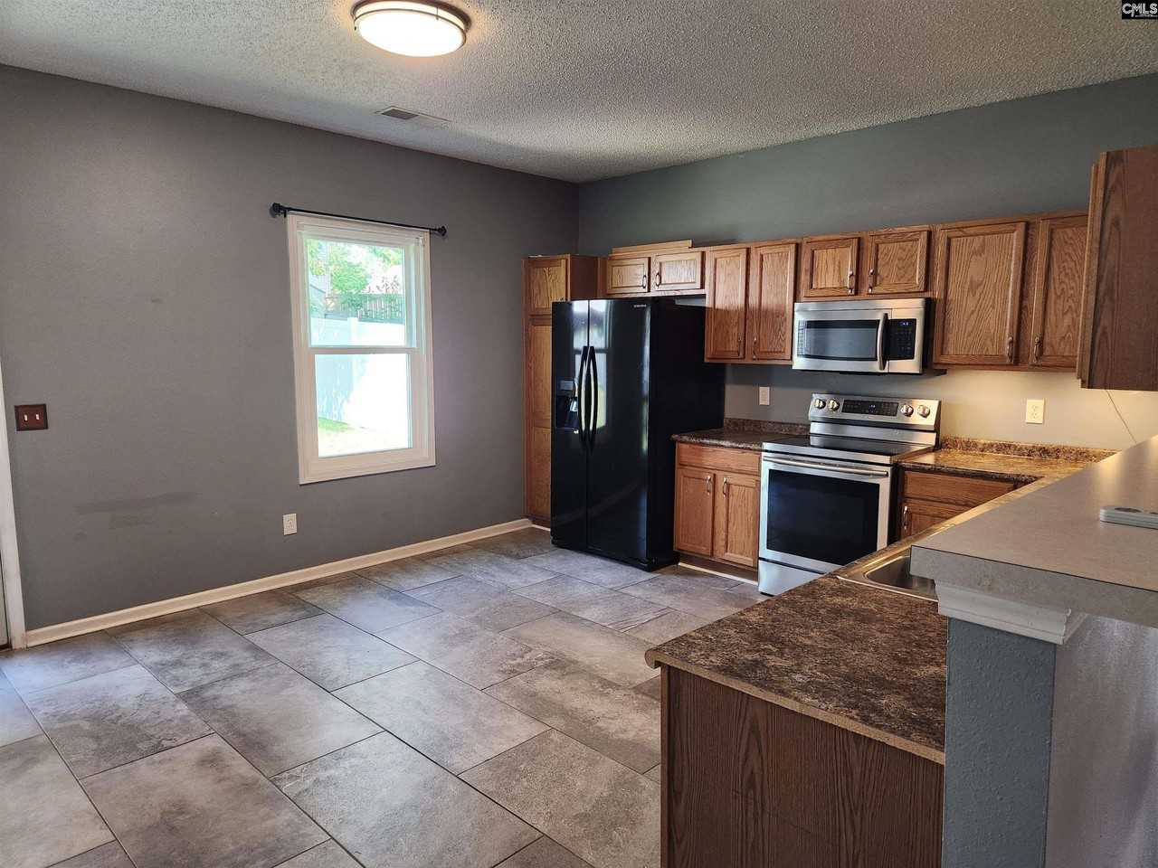 1 Willow Hurst Court - Photo 5 of 17