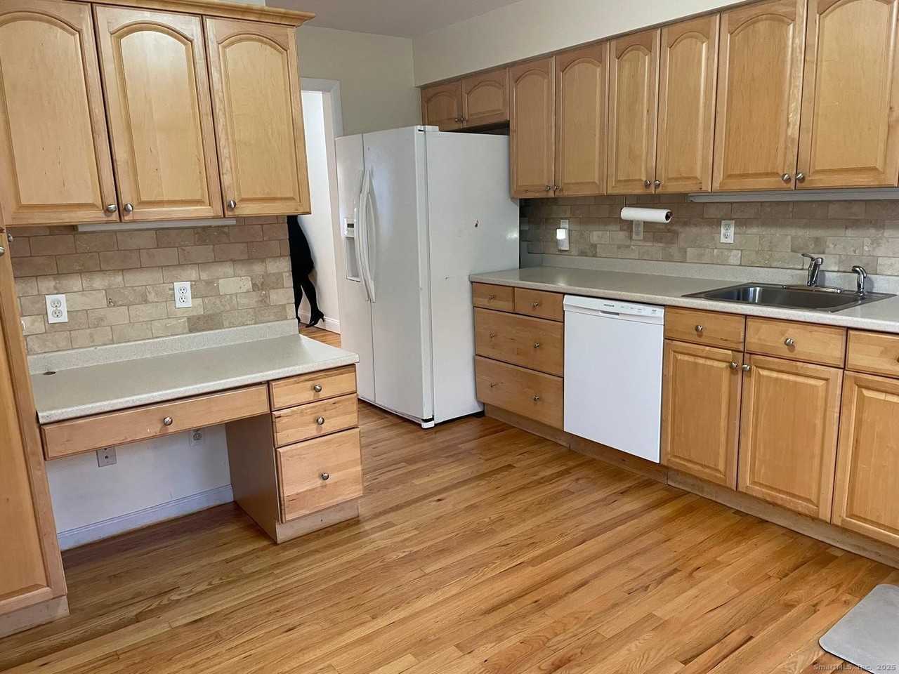 1193 Hope St #2 - Photo 6 of 23