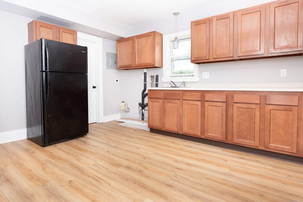 6 Crescent Street - Photo 3 of 25