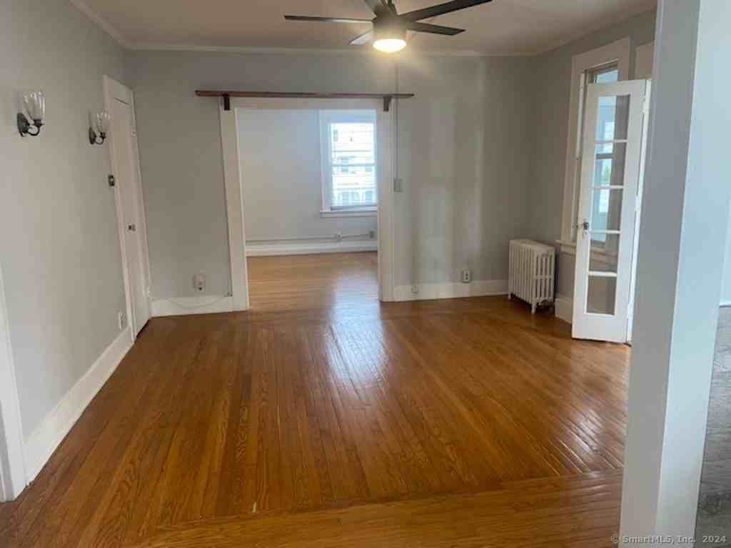 279 Wakelee Avenue - Photo 6 of 23