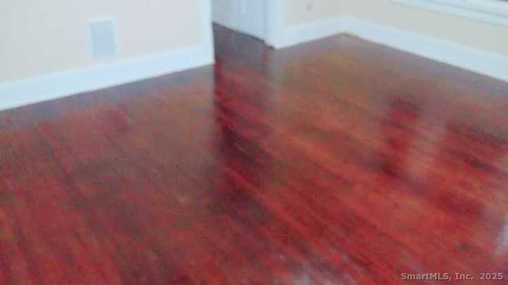 70 Ford Place - Photo 3 of 8