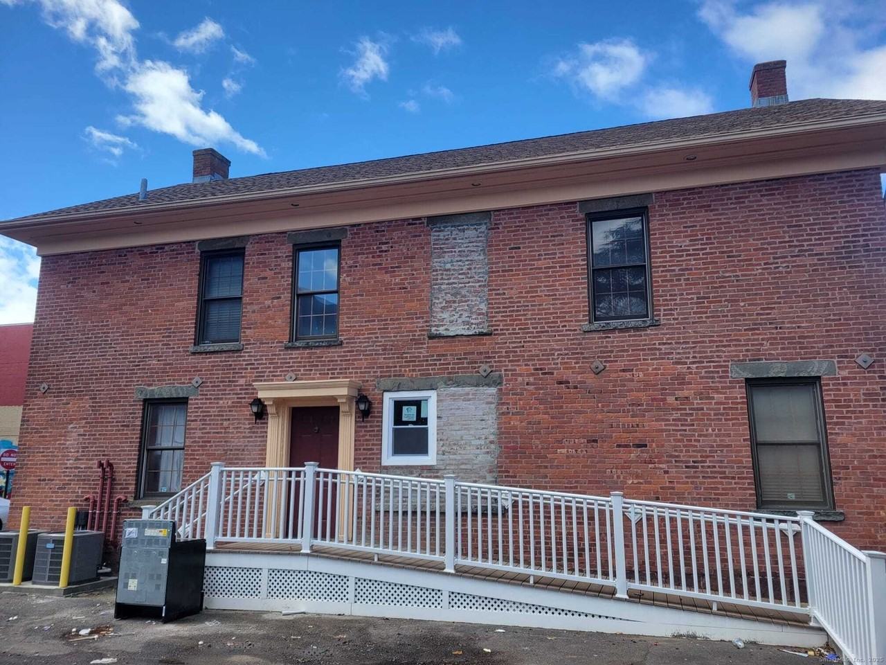 1 Barristers Court - Photo 2 of 11