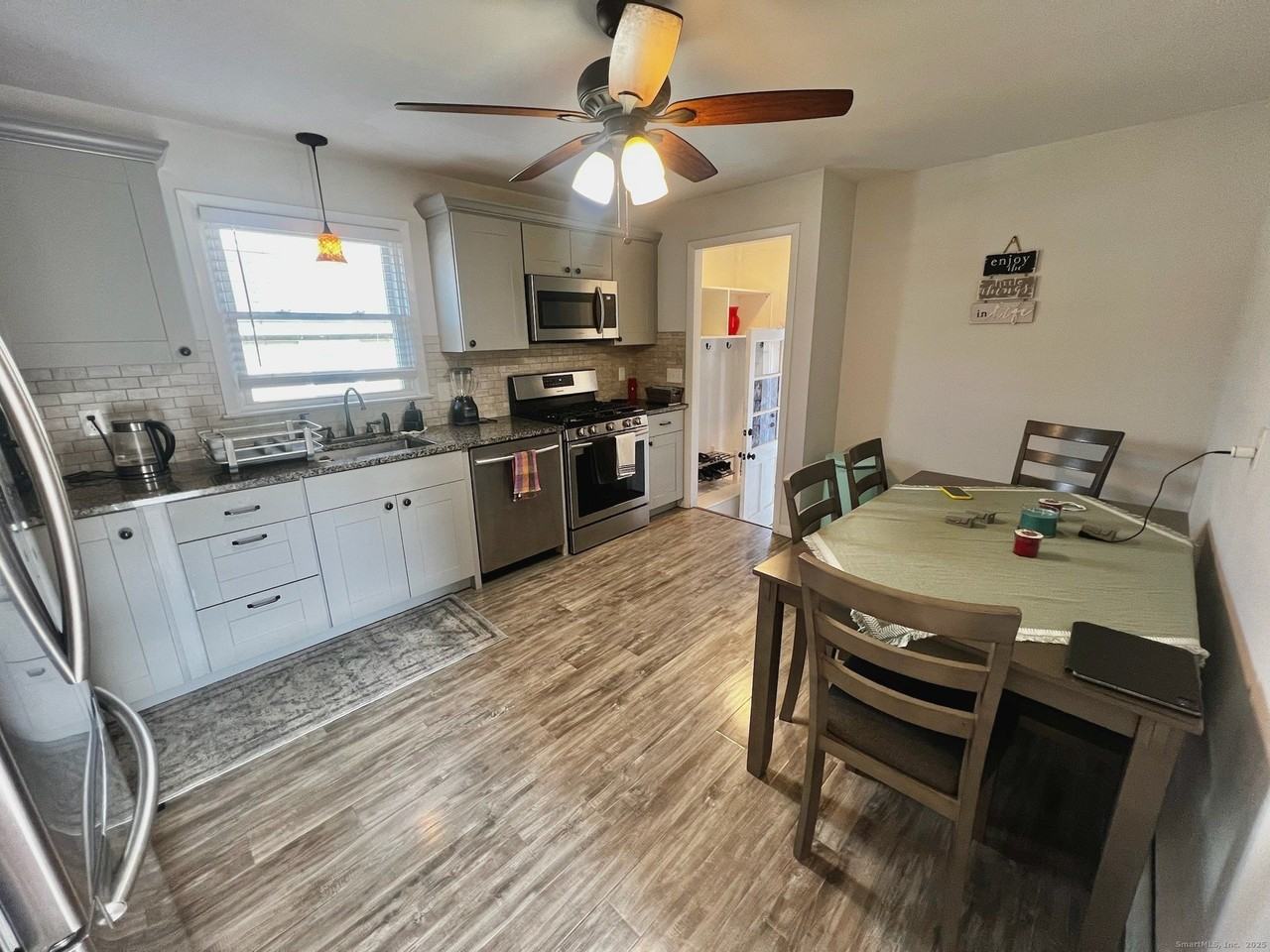 20 Glenfield Avenue - Photo 5 of 12